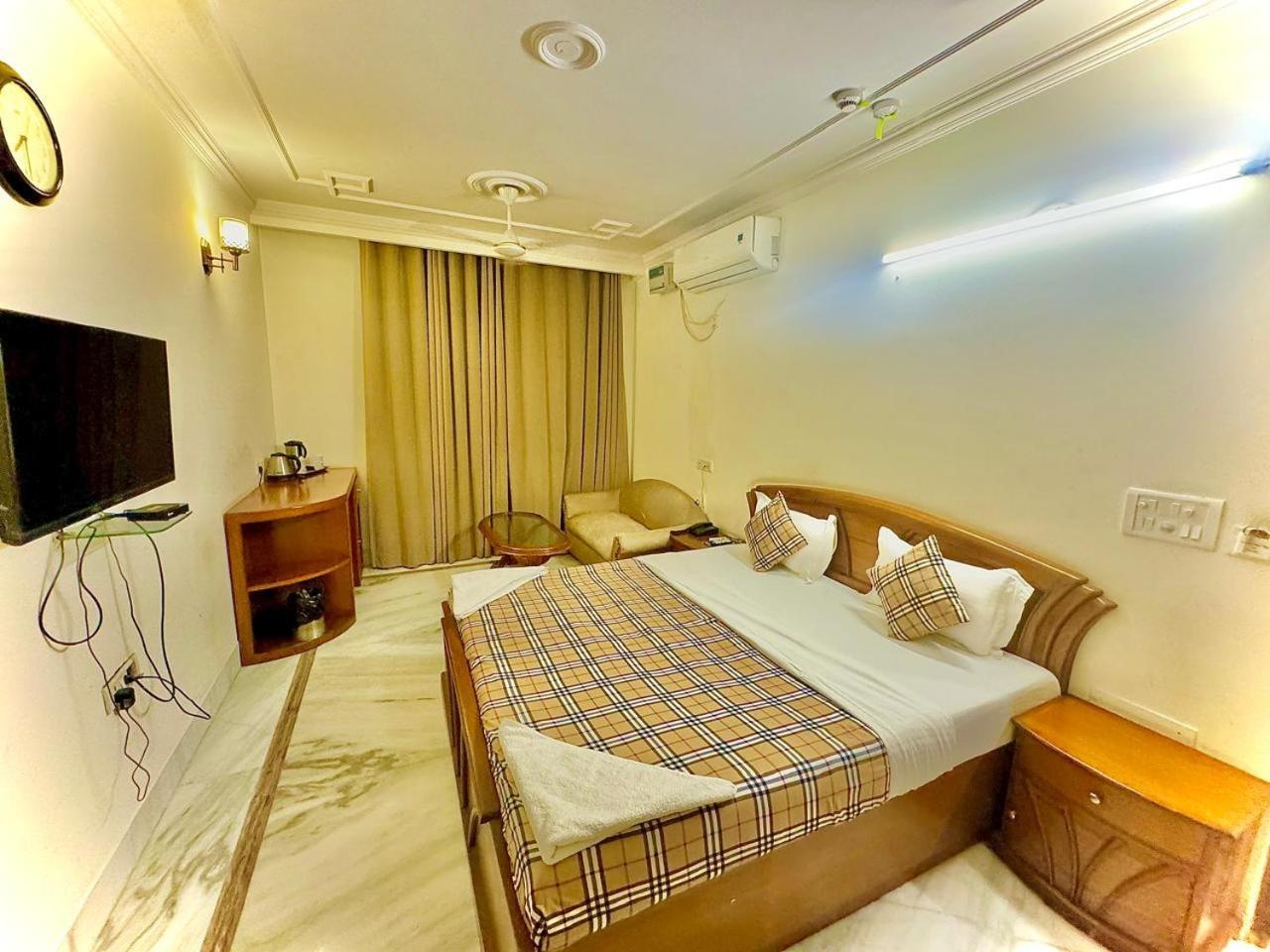 Hotel Pablas International, New Delhi, Near Metro Εξωτερικό φωτογραφία