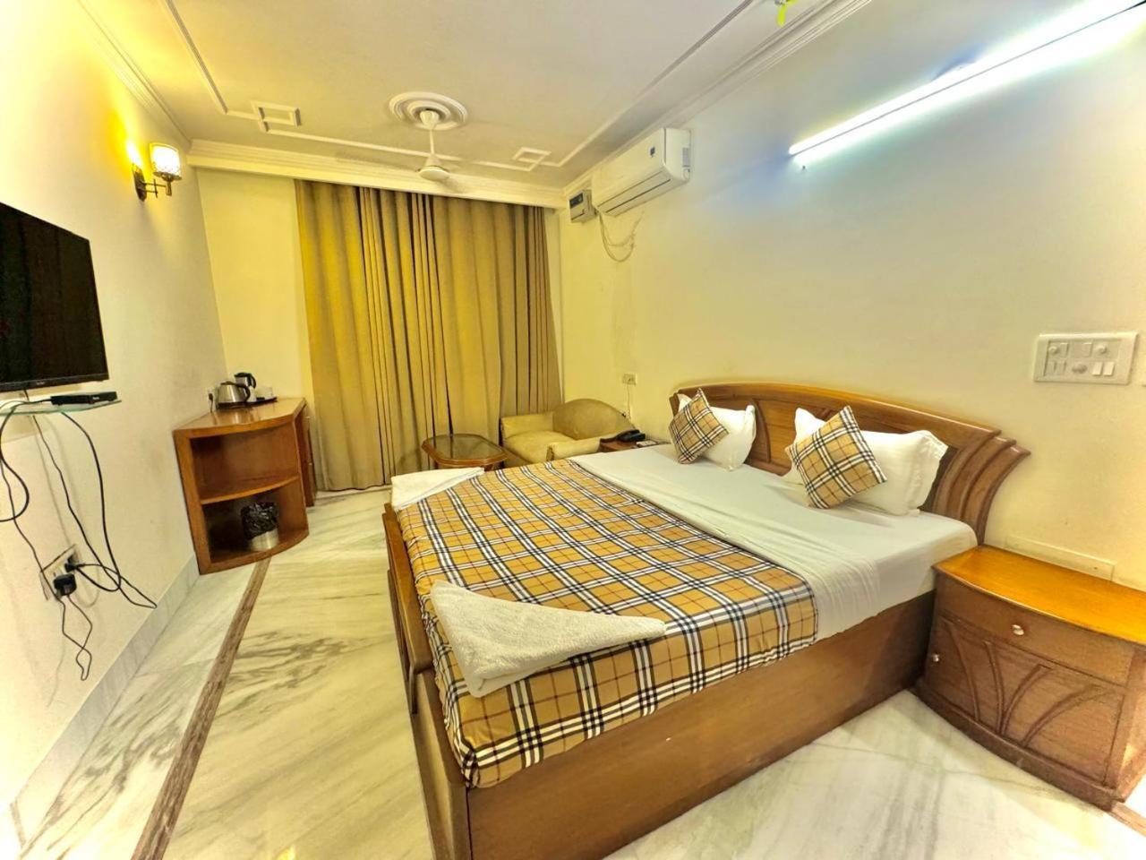 Hotel Pablas International, New Delhi, Near Metro Εξωτερικό φωτογραφία