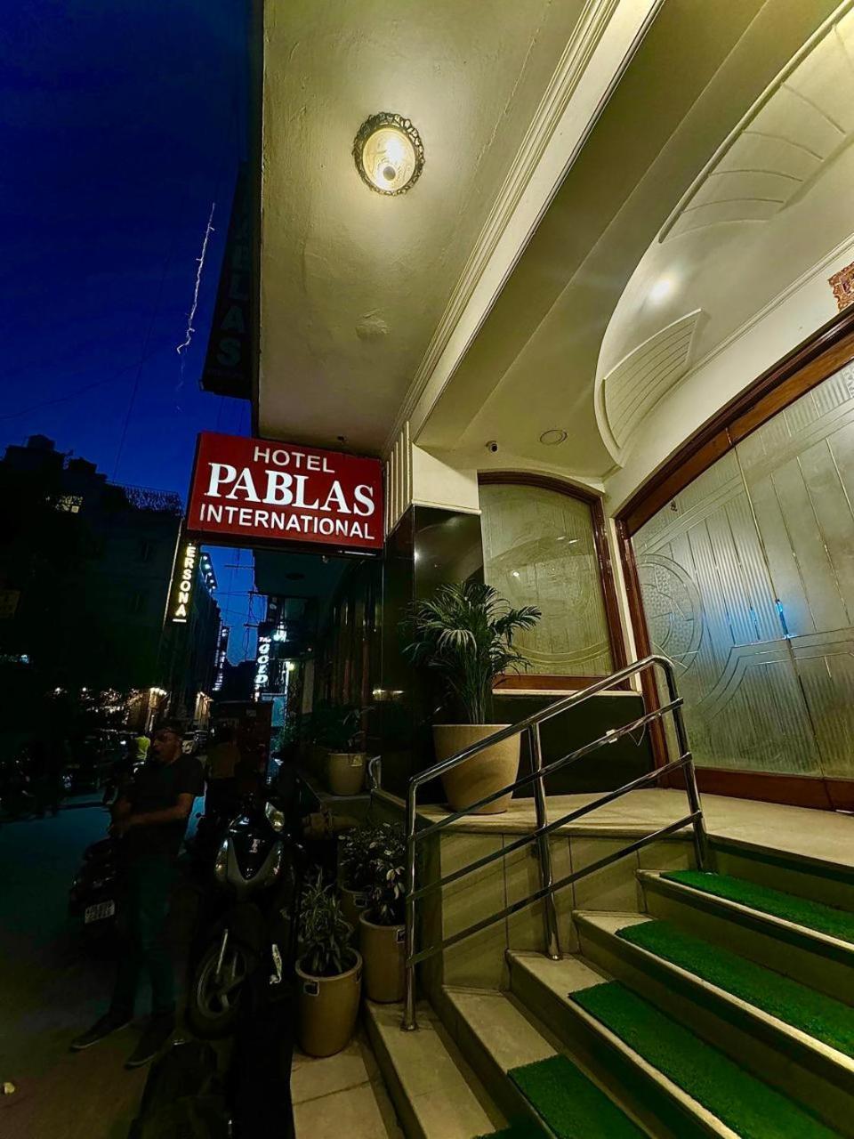 Hotel Pablas International, New Delhi, Near Metro Εξωτερικό φωτογραφία