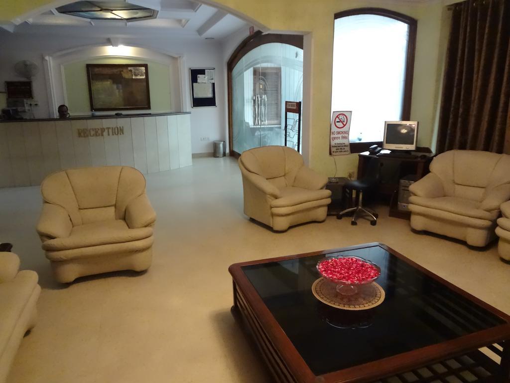 Hotel Pablas International, New Delhi, Near Metro Εξωτερικό φωτογραφία